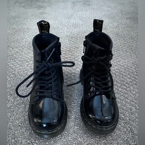 LIKE NEW Patent Leather Toddler Lace Up Dr. Martens. Size 7